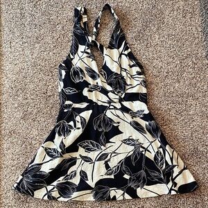 Abercrombie & Fitch Black and Cream Floral Dress